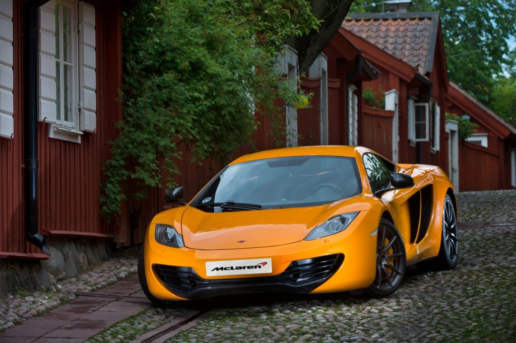 2013 McLaren MP4-12C